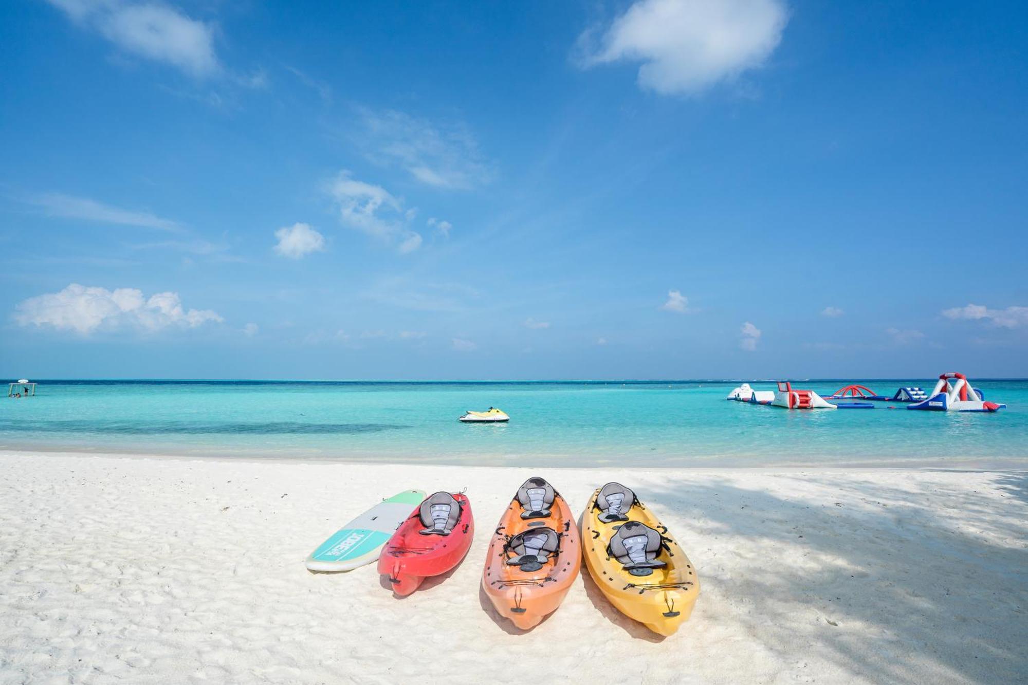Ayala Oceanview Maldives Hotel Gulhi Exterior foto